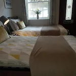 Guest house The Windmill Scarborough