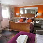 The Windmill Guest house 4*