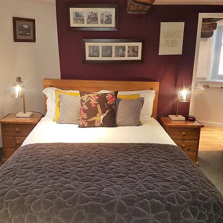 The Windmill 4*