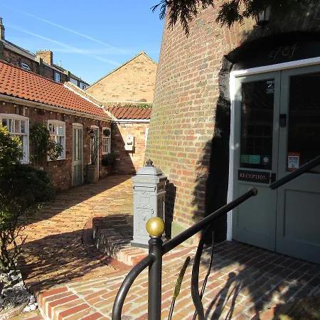 Guest house The Windmill Scarborough